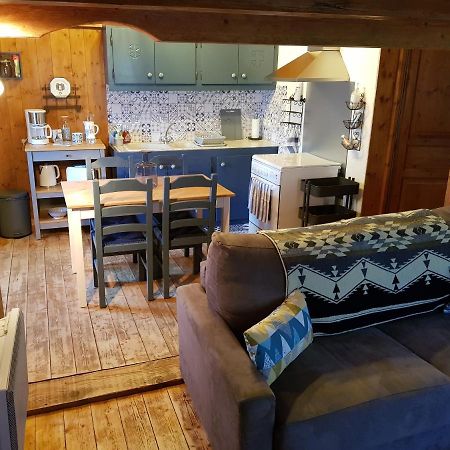 Petit Chalet Savoyard Domancy Exterior foto
