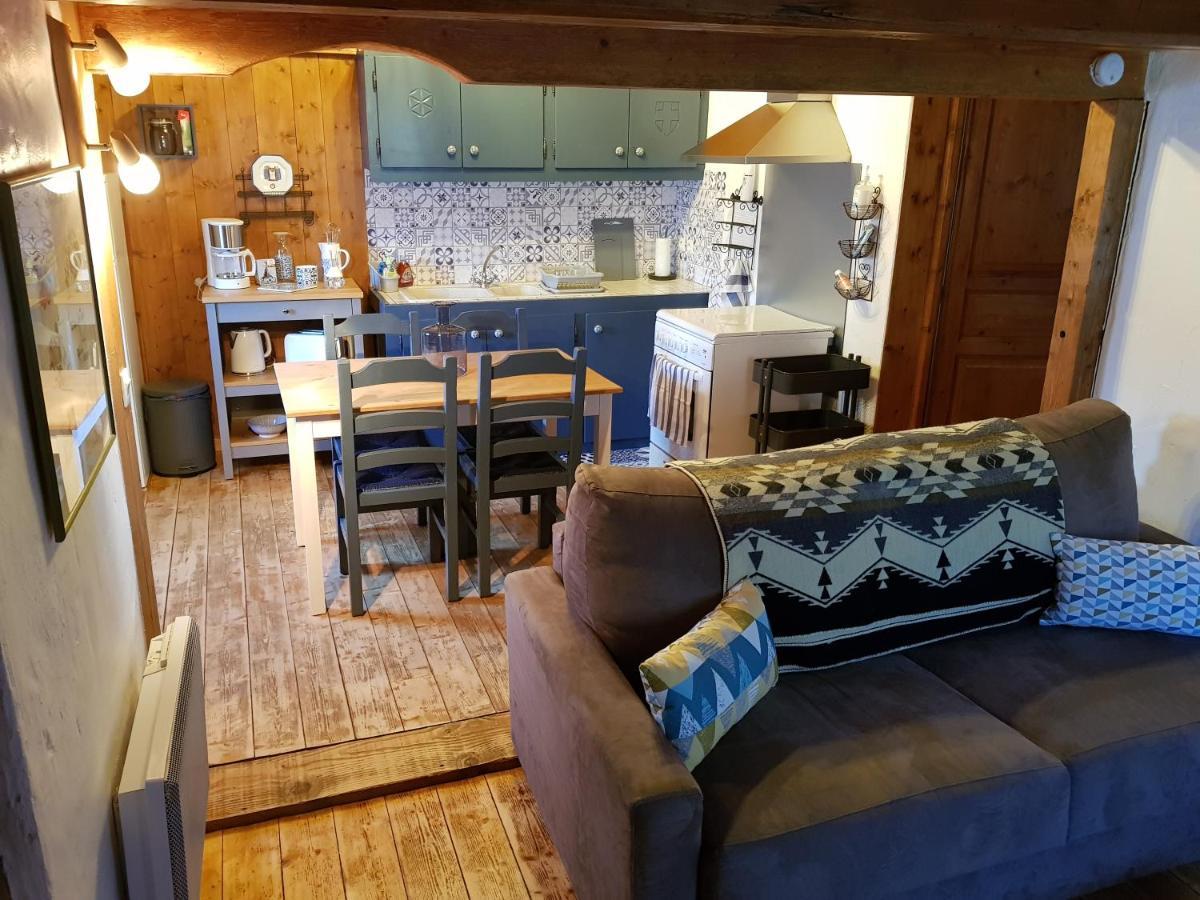 Petit Chalet Savoyard Domancy Exterior foto