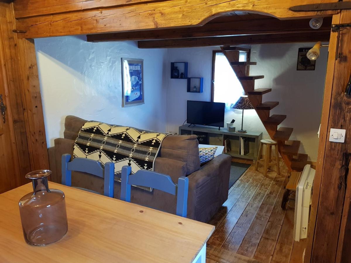 Petit Chalet Savoyard Domancy Exterior foto