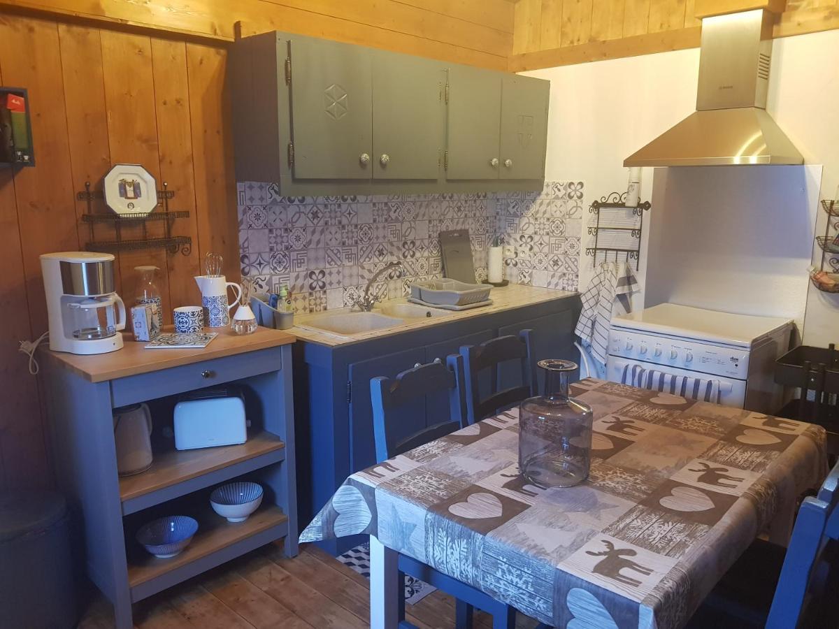 Petit Chalet Savoyard Domancy Exterior foto